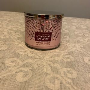 BRAND NEW BATH AND BODY CANDLE A THOUSAND WISHES